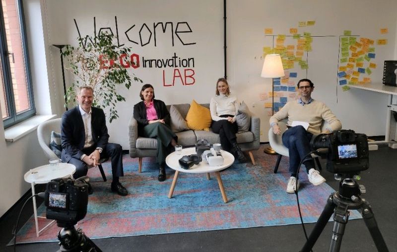 Corporate Innovation Video-Meeting mit Mitarbeiter:innen