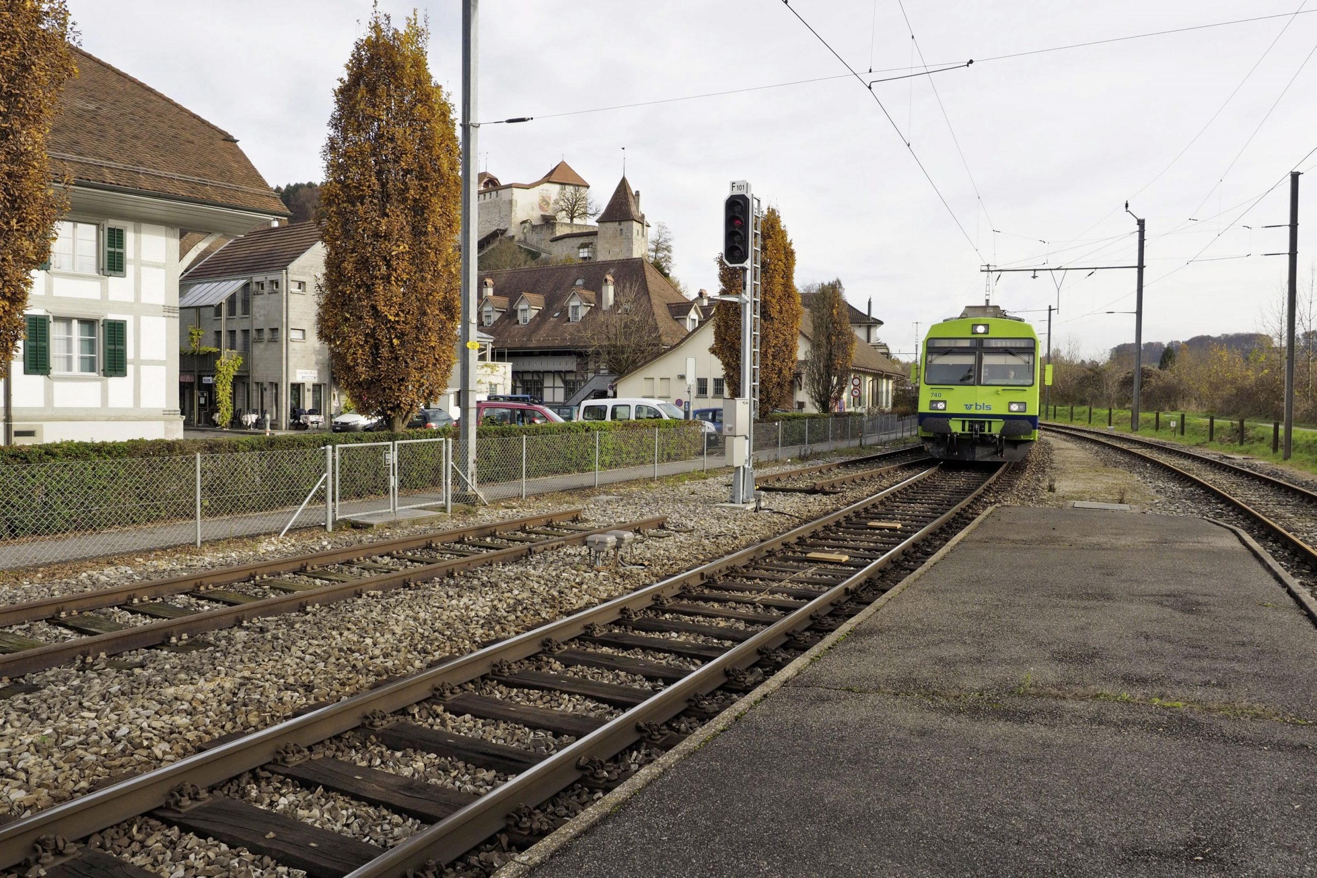 Nach 15 Monaten Bauzeit Die neue Bahnstrecke FlamattLaupen ist