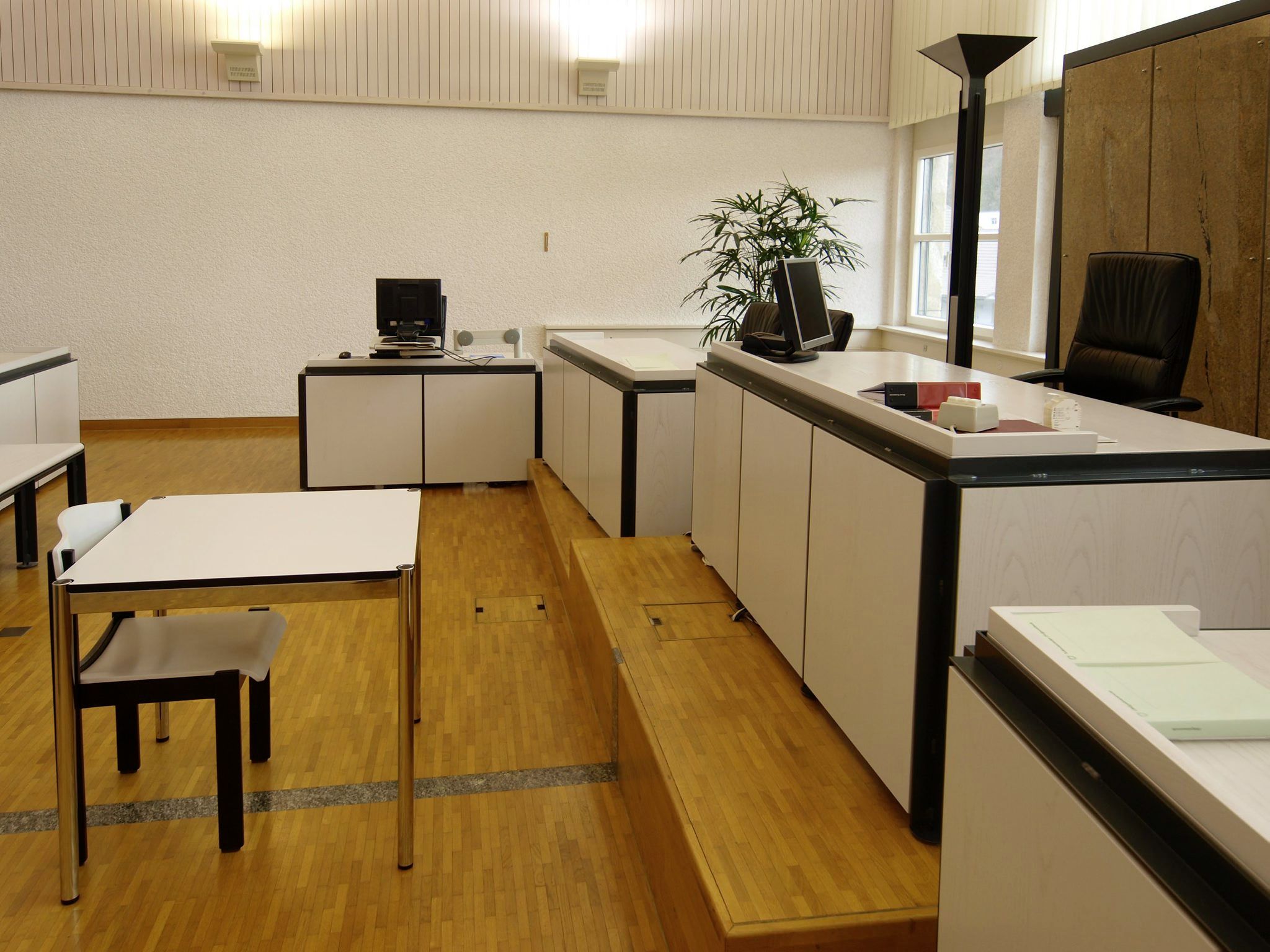 Einbrecher-Duo: Vater verurteilt, Sohn freigesprochen - Freiburger