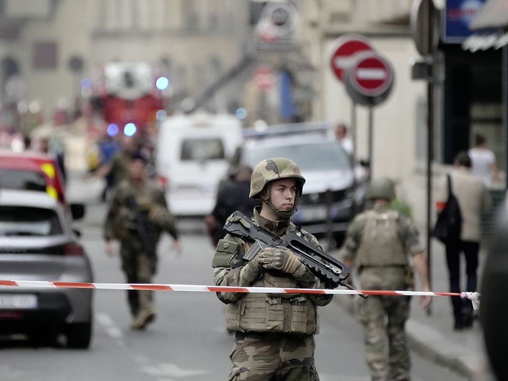 37 Verletzte Bei Gebäudeexplosion Im Zentrum Von Paris - Freiburger ...