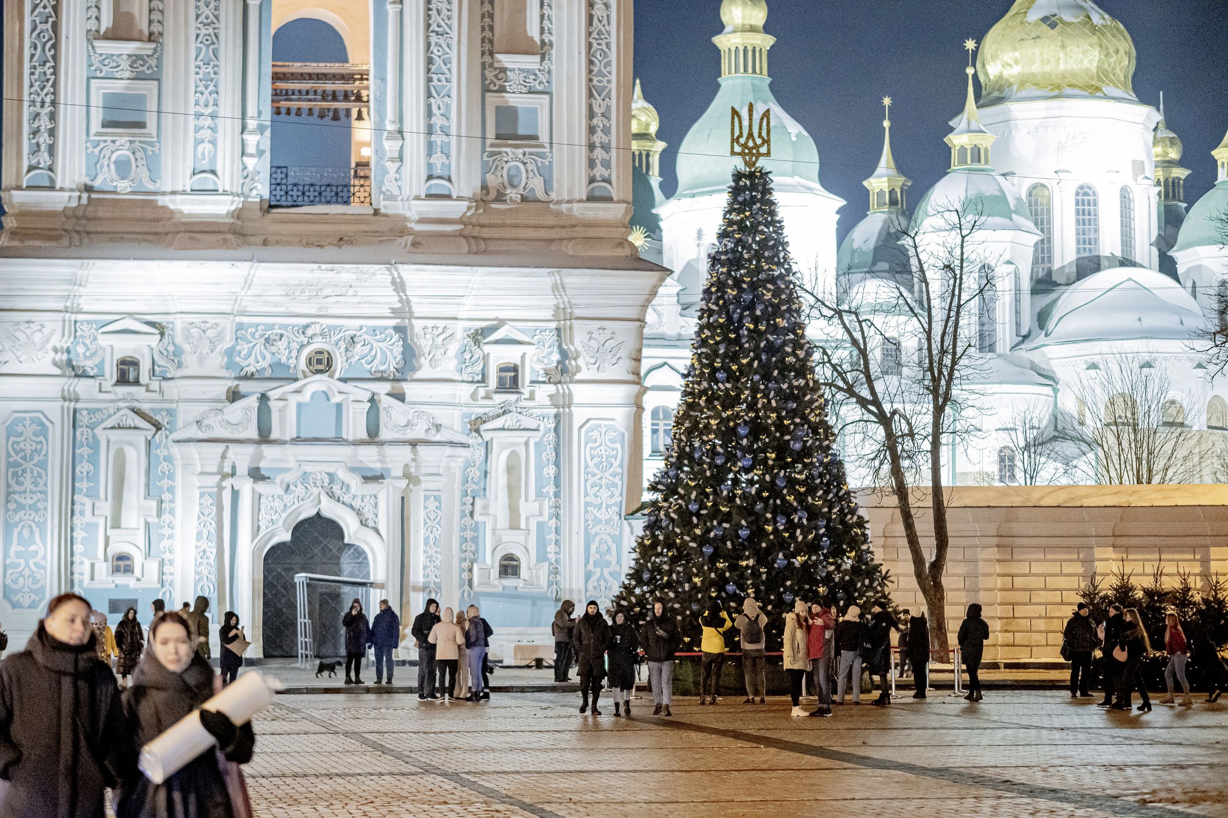 In Der Ukraine Regiert Dieses Weihnachten Das Licht – Oder Warten Die ...