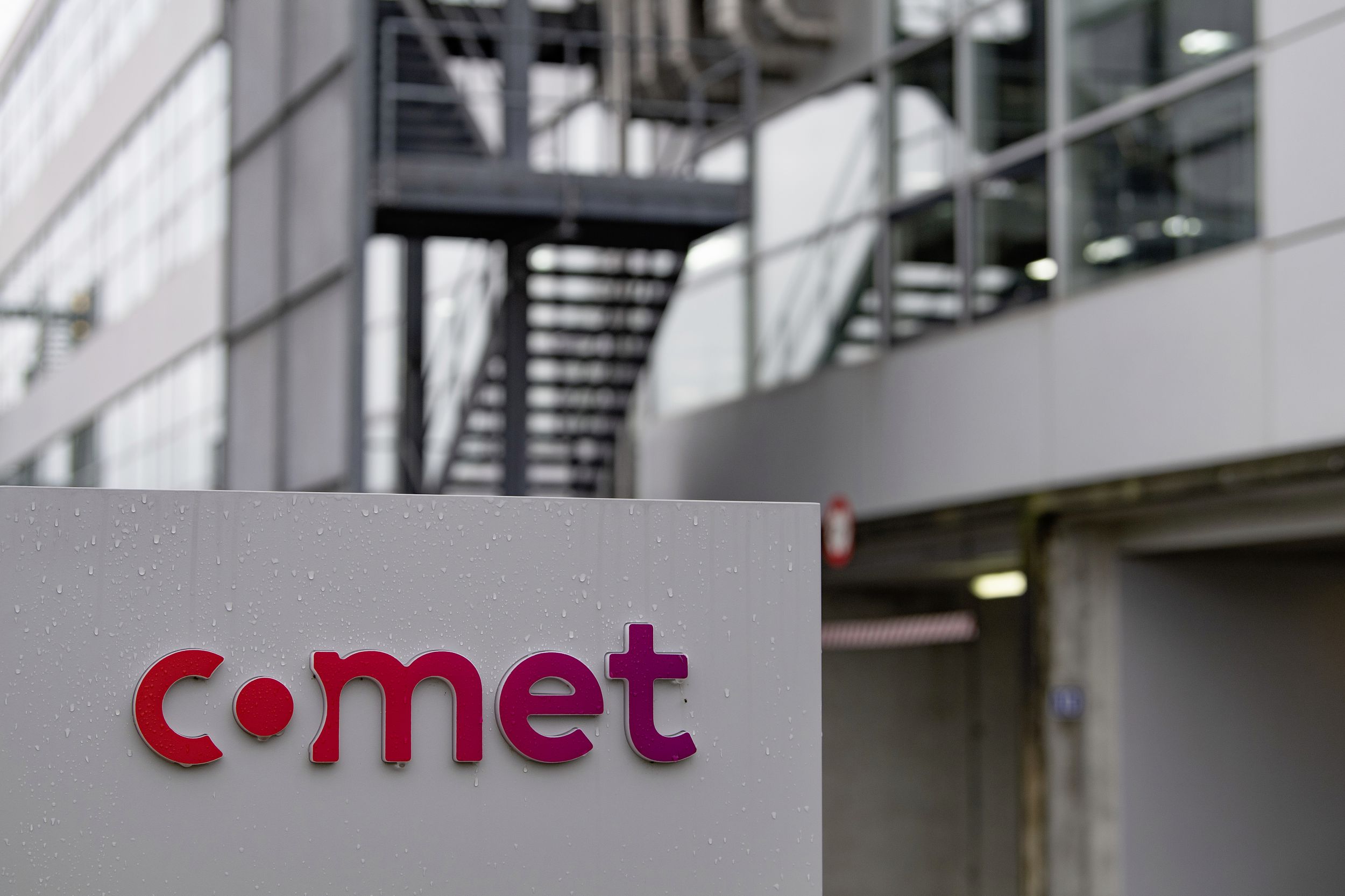 Comet erzielt im Geschäftsjahr 2023 397 Millionen Franken Umsatz