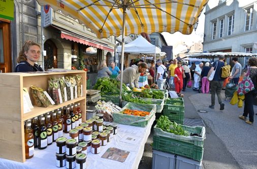 Lebendiges Markttreiben in Freiburg. Bild: Denise Mäder Rachdi