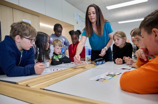 Die Ergänzungsleitungen für die Familien bieten gemäss der SP See Kindern bessere Chancen in der Schule. Symbolbild: Charles Ellena