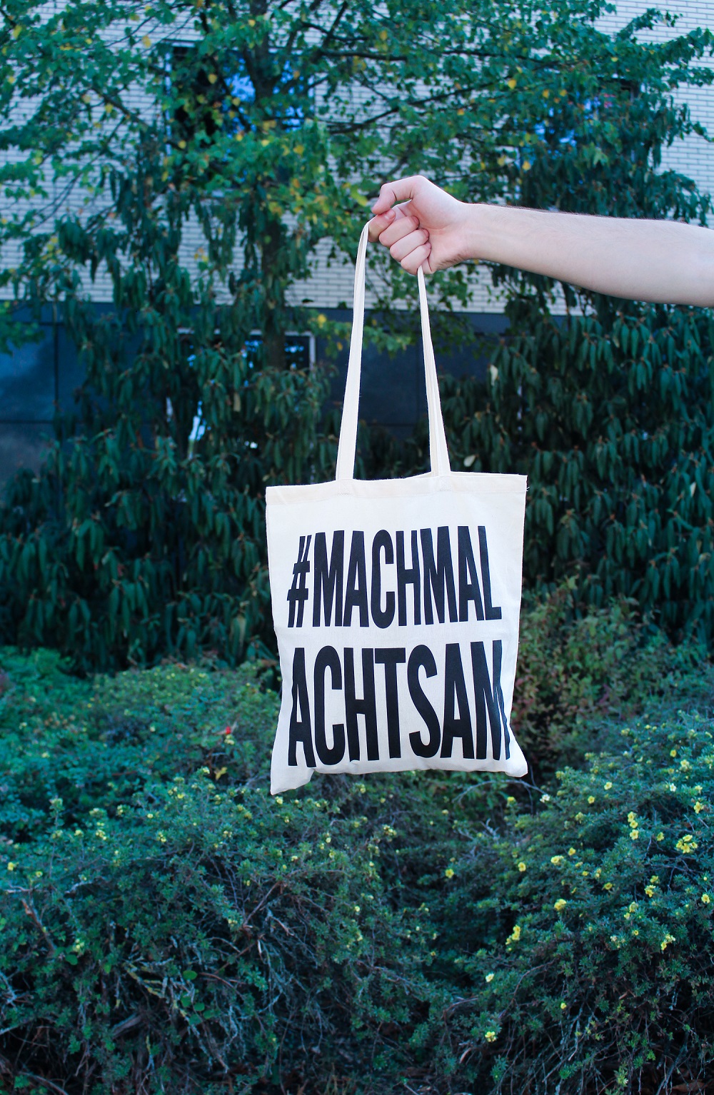 Stofftasche mit Slogan #machmalachtsam
