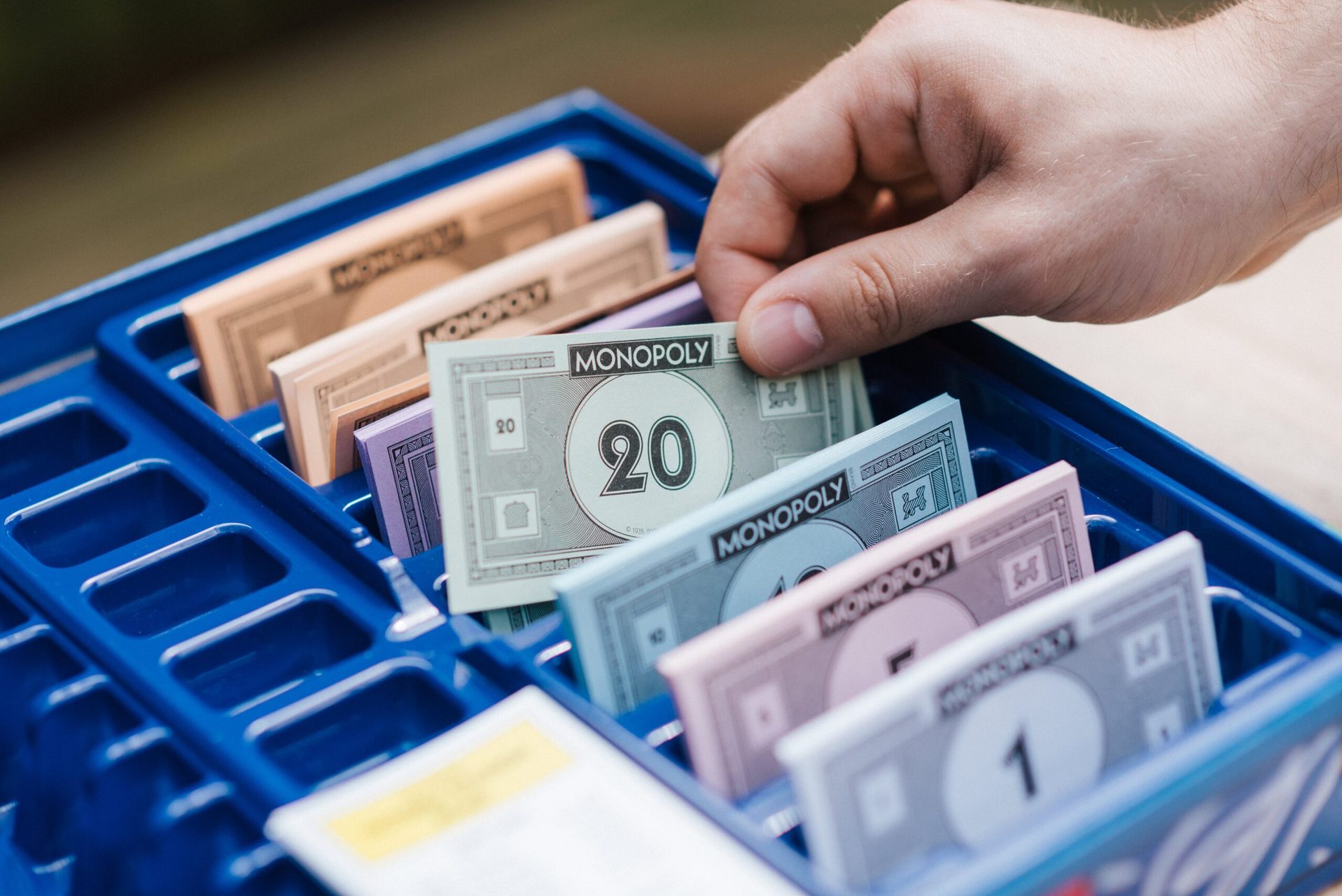Wie Kinder und junge Erwachsene lernen, mit Geld umzugehen ALH Gruppe